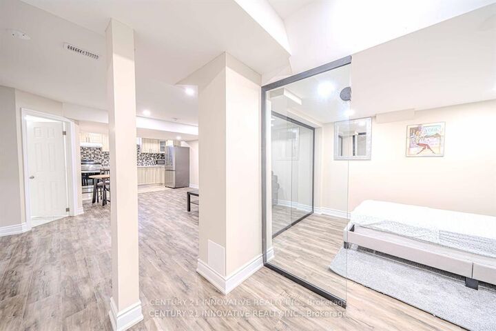Property Photo:  3145 Countess Crescent Bsmt  ON L5M 0E2 