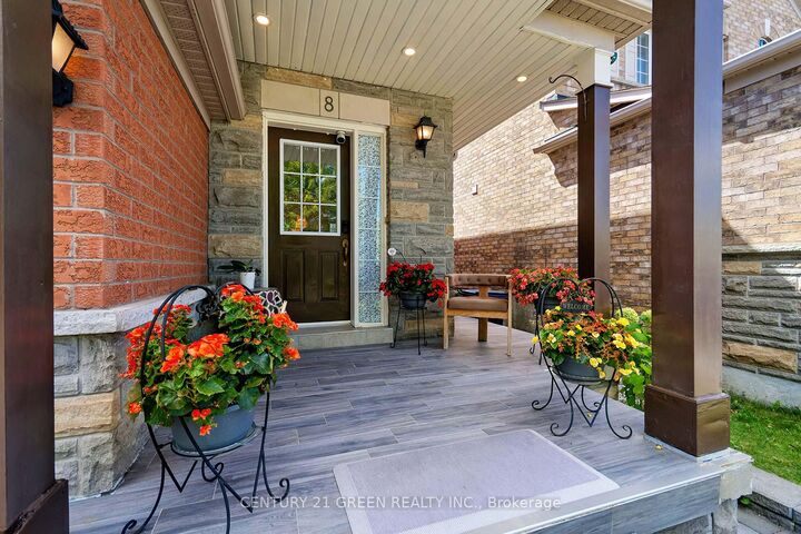 Property Photo: 8 Lampman Drive ON M1E 5L1