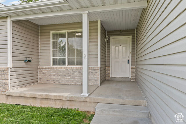Property Photo:  1437 S 2050 E  UT 84660 