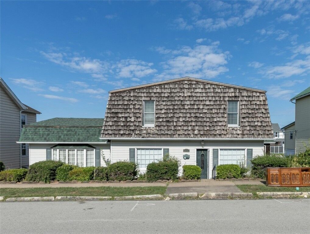 Property Photo:  1228 Elm Street  PA 15601 