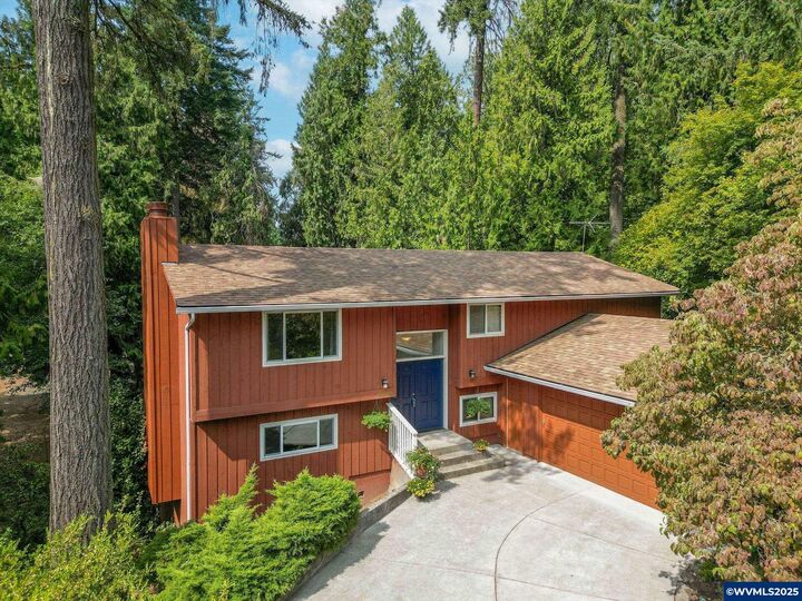 Property Photo: 3908 SE Arbor Ct OR 97123