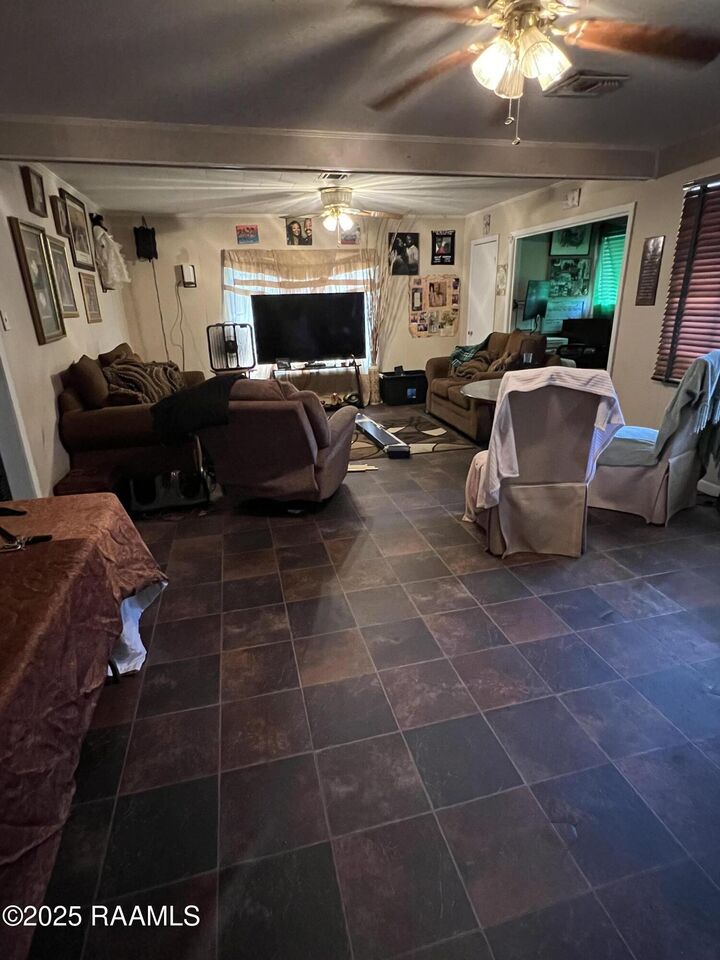 Property Photo: 1203 Lurose Drive LA 70526