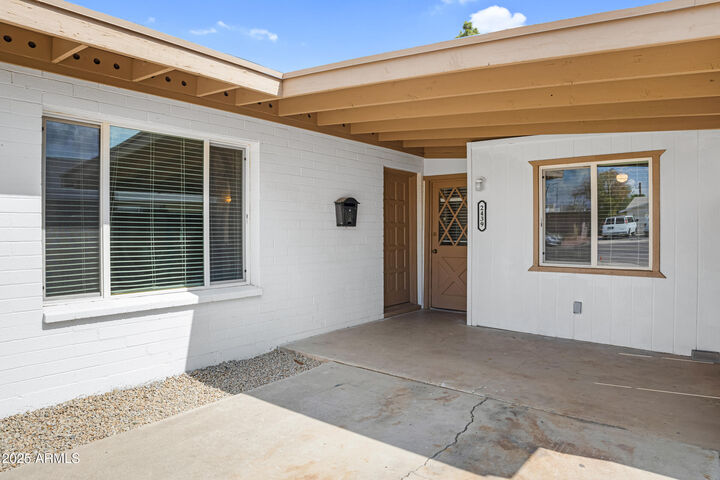 Property Photo: 2439 S Dorsey Lane AZ 85282