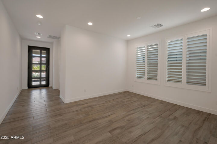 Property Photo: 5727 E Sayan Street AZ 85215