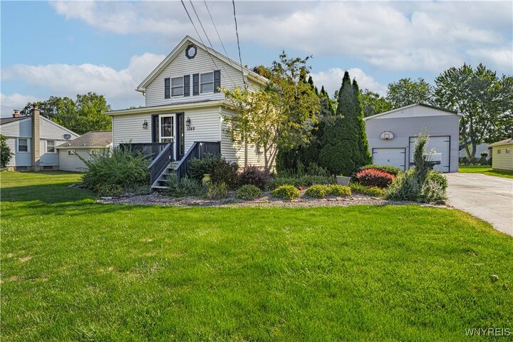 Property Photo: 1049 Nash Road NY 14120