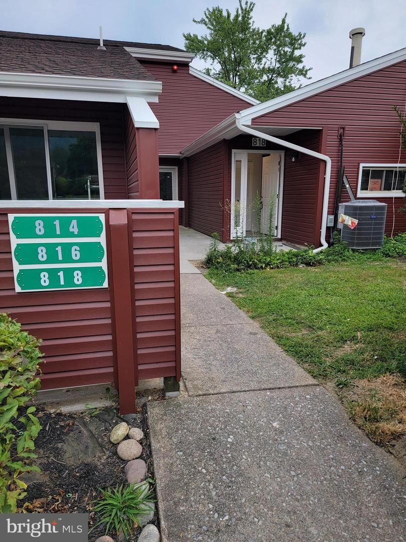 Property Photo:  818 Charlotte Way  PA 17025 