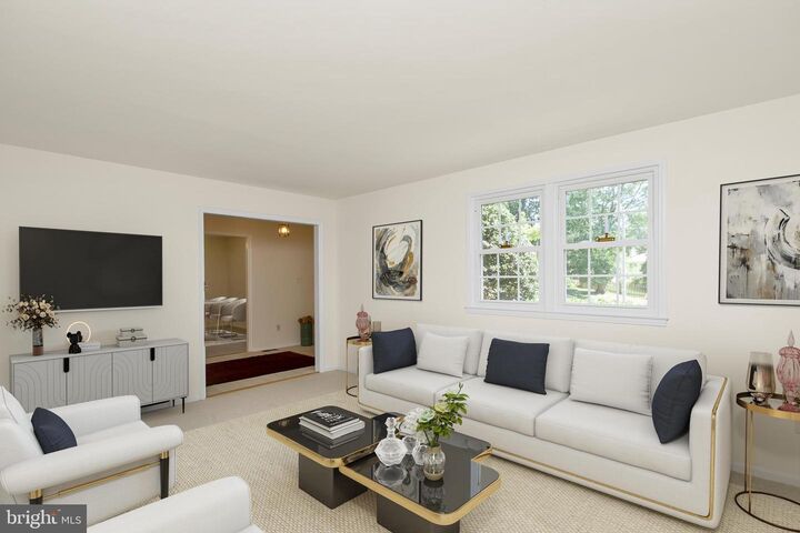 Property Photo: 4768 Farndon Court VA 22032