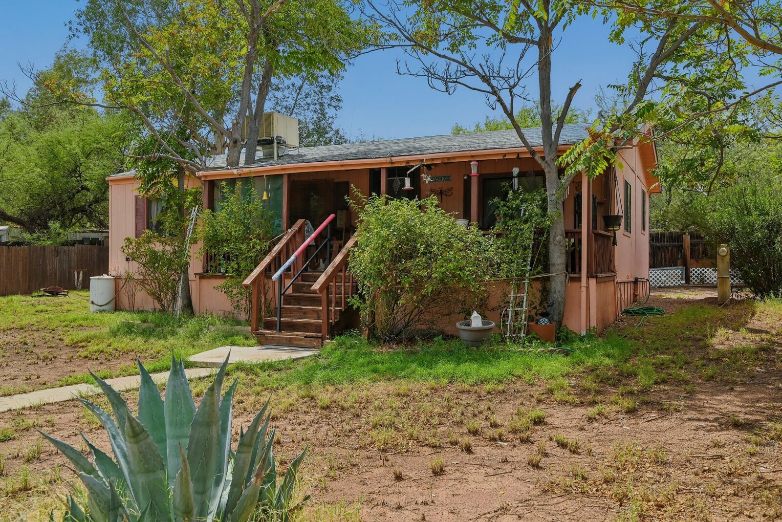 Property Photo:  430 S Valley View Road  AZ 85541 