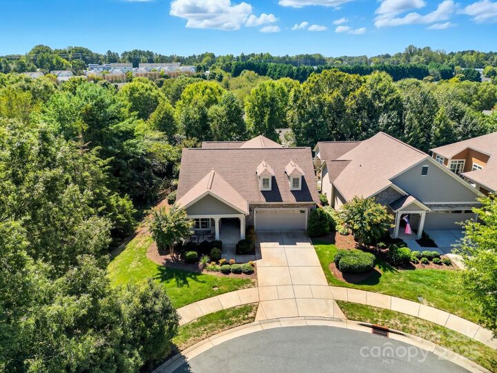 Property Photo:  106 Cambria Place  NC 28117 