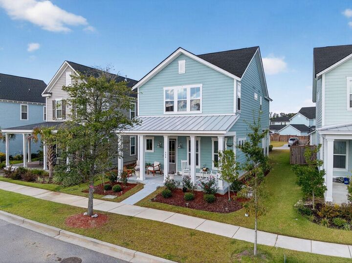 Property Photo: 466 Woodgate Way SC 29485