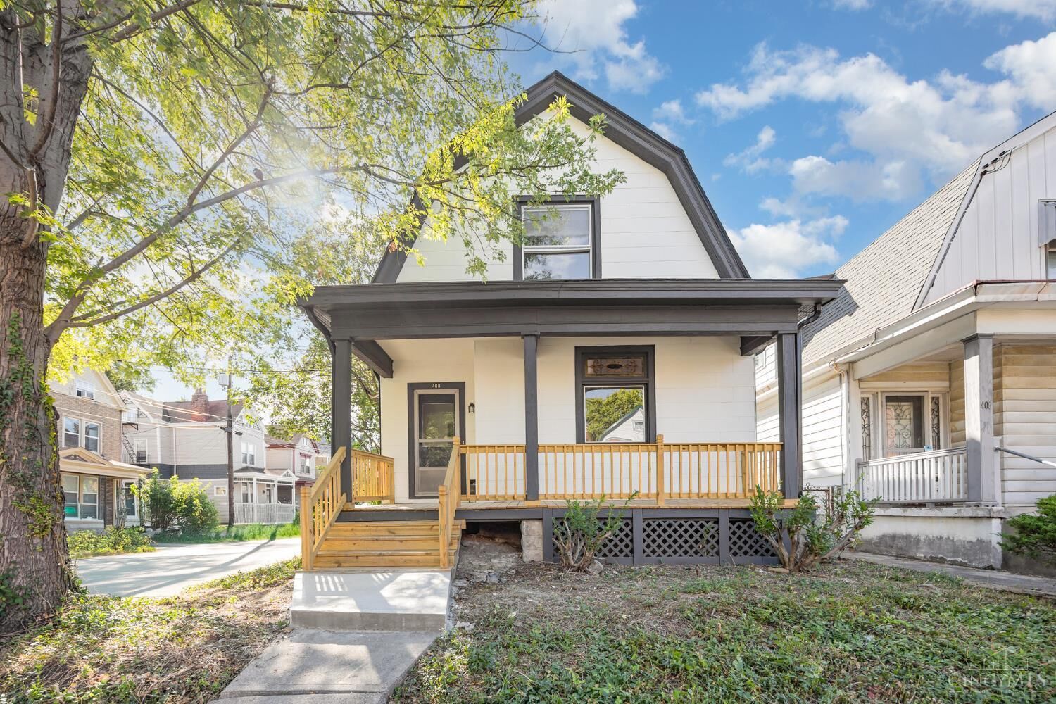 Property Photo: 408 Southview Avenue OH 45219