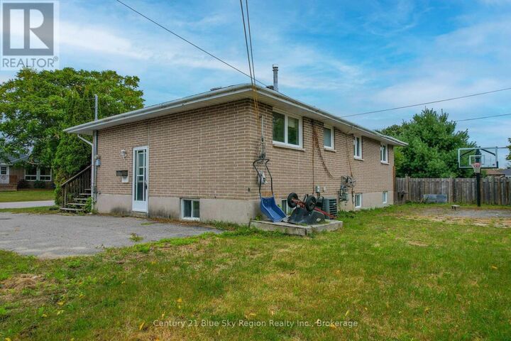 Photo de la propriété:  23 Strathcona Drive  ON P1A 2M9 
