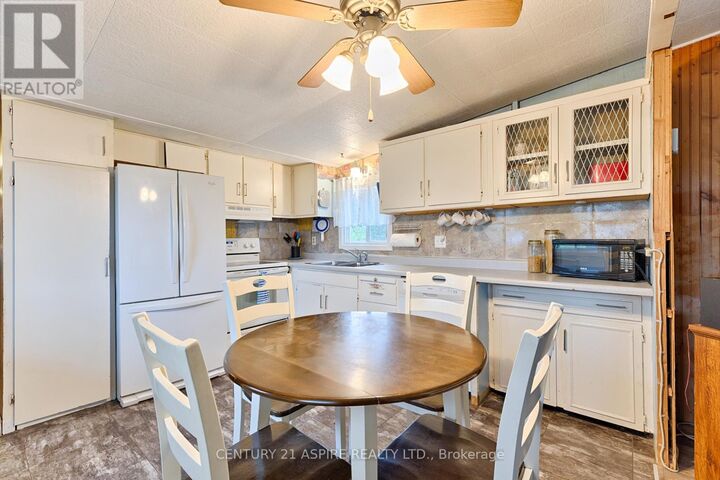 Property Photo: 3240 Doran Road ON K8A 6W8