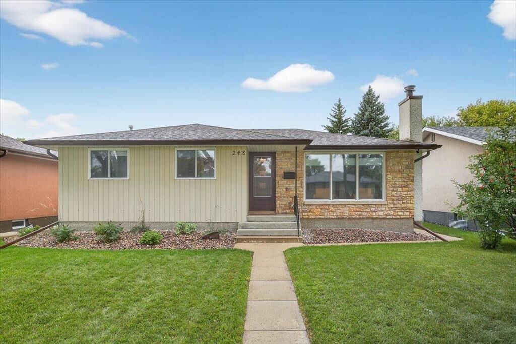 Property Photo:  248 Arby Bay  MB R2G 0P2 