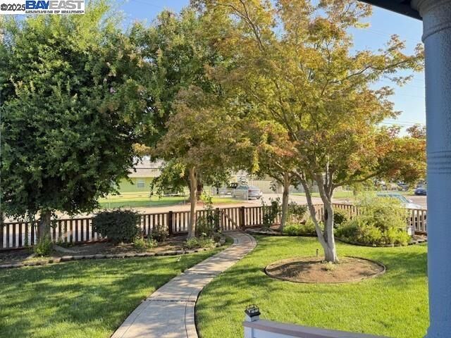 Property Photo: 434 Joseph Rd CA 95336