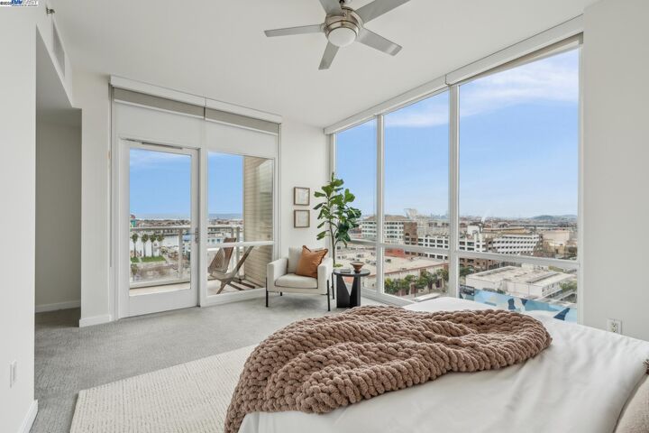 Property Photo:  222 Broadway 1002  CA 94607 