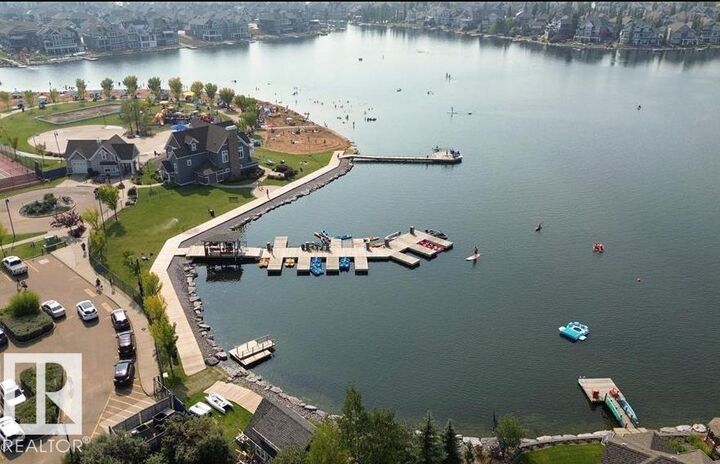 Photo de la propriété:  9151 Shaw Way SW 30  AB T6X 1W7 