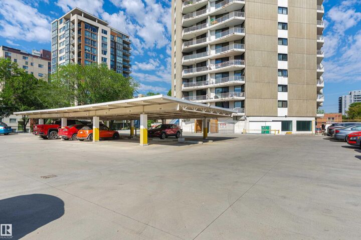 Property Photo: 10045 117 Street NW 1404 AB T5K 1W8