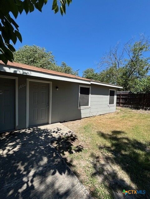 Property Photo: 1802 W Avenue H C TX 76504