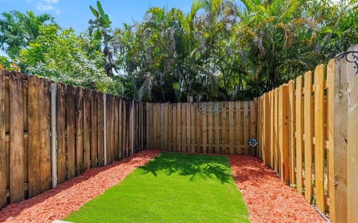 6131 SW 42nd Ct  Davie FL 33314 photo