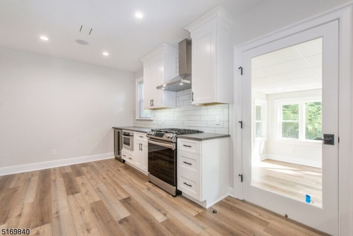 Property Photo: 31 Oak Grove Rd 2 NJ 07006