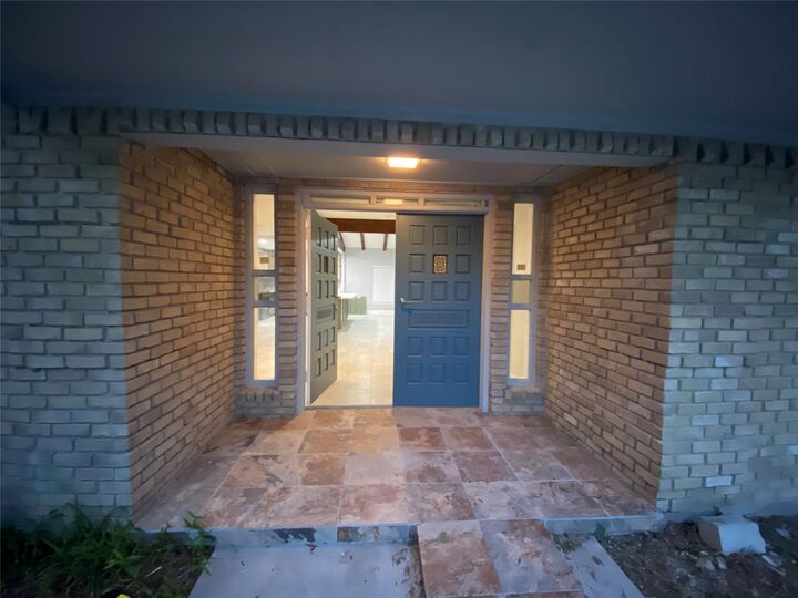 Property Photo: 17112 Bending Oaks TX 77385