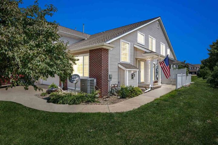 Property Photo:  1167 74th St NE  IA 52402 