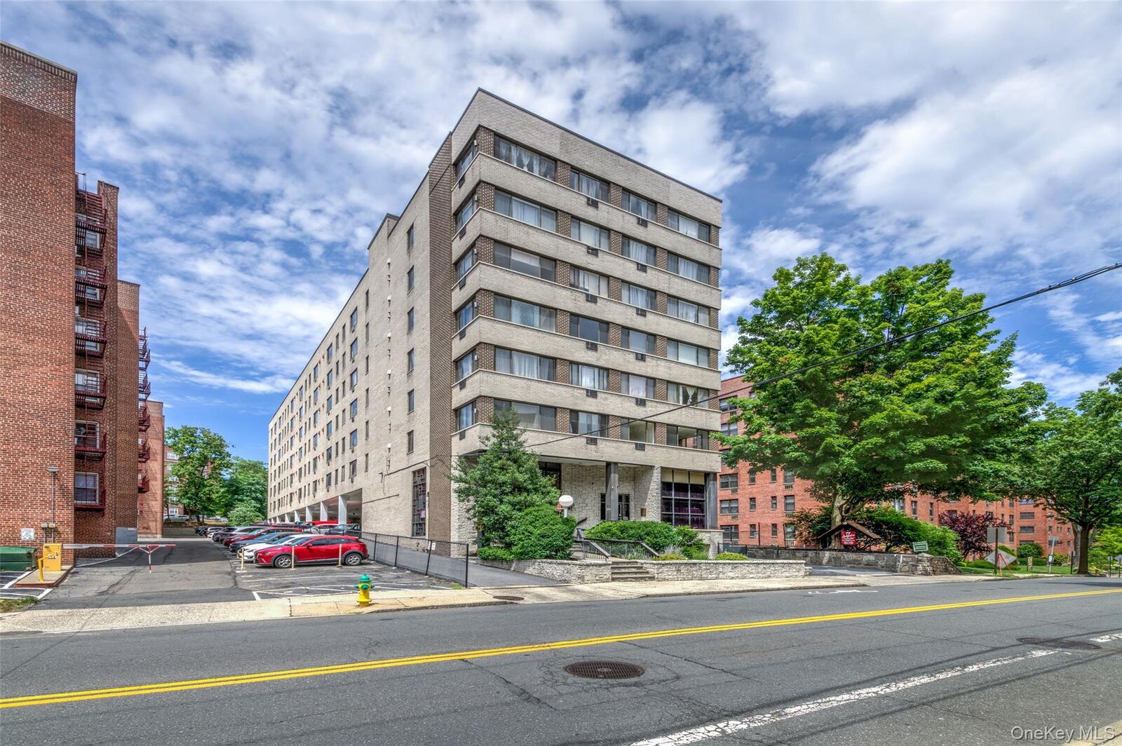 Property Photo: 7 Lake Street 6-H NY 10603