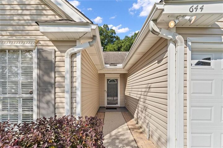 Property Photo: 644 Spring Lake Court AL 36695