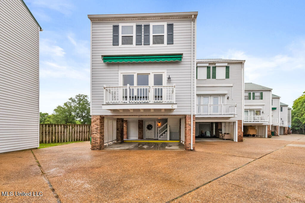 Property Photo:  255 E Scenic Drive  MS 39571 