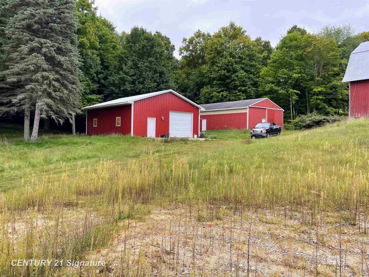 Property Photo: 10760 S Winn Road MI 48883