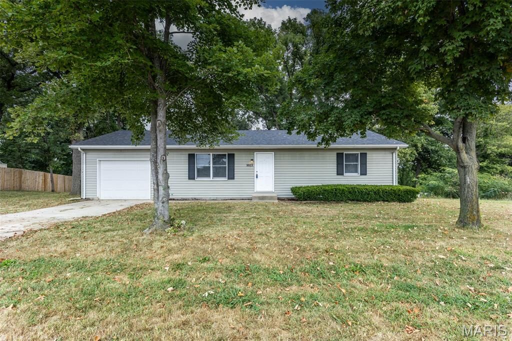 Property Photo: 8815 Godfrey Road IL 62035