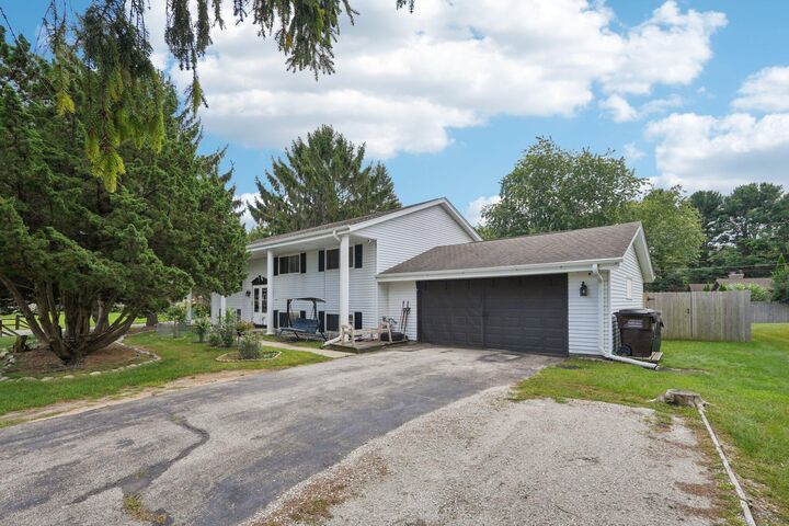 5217 Willowview Rd  Caledonia WI 53402 photo