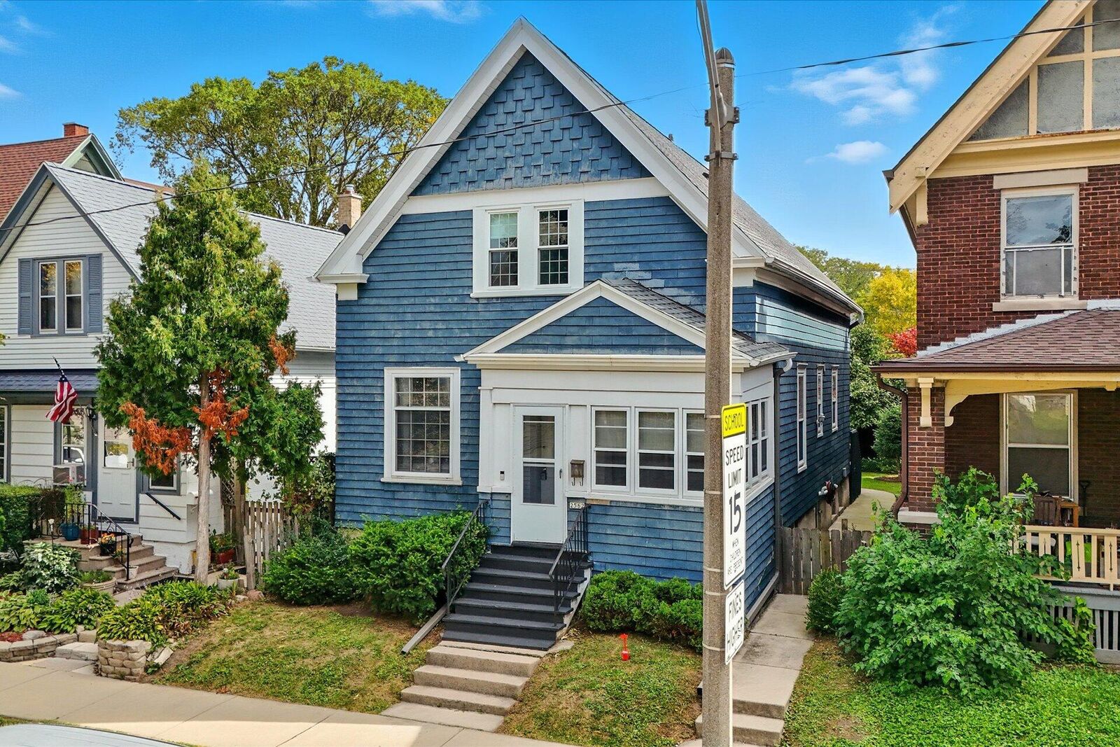 Property Photo: 2562 N Weil St WI 53212