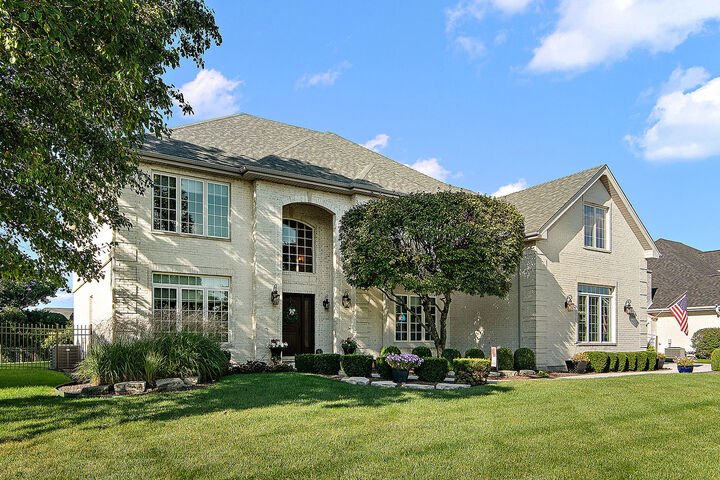 Property Photo: 10908 Royal Glen Drive IL 60467