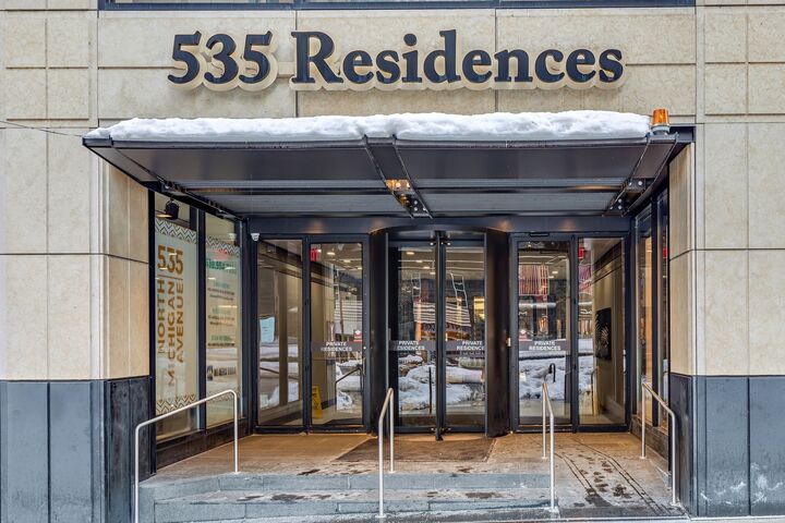 Property Photo:  535 N Michigan Avenue 1009  IL 60611 
