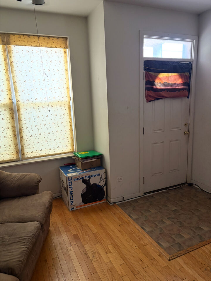 Property Photo: 2341 W Monroe Street IL 60612