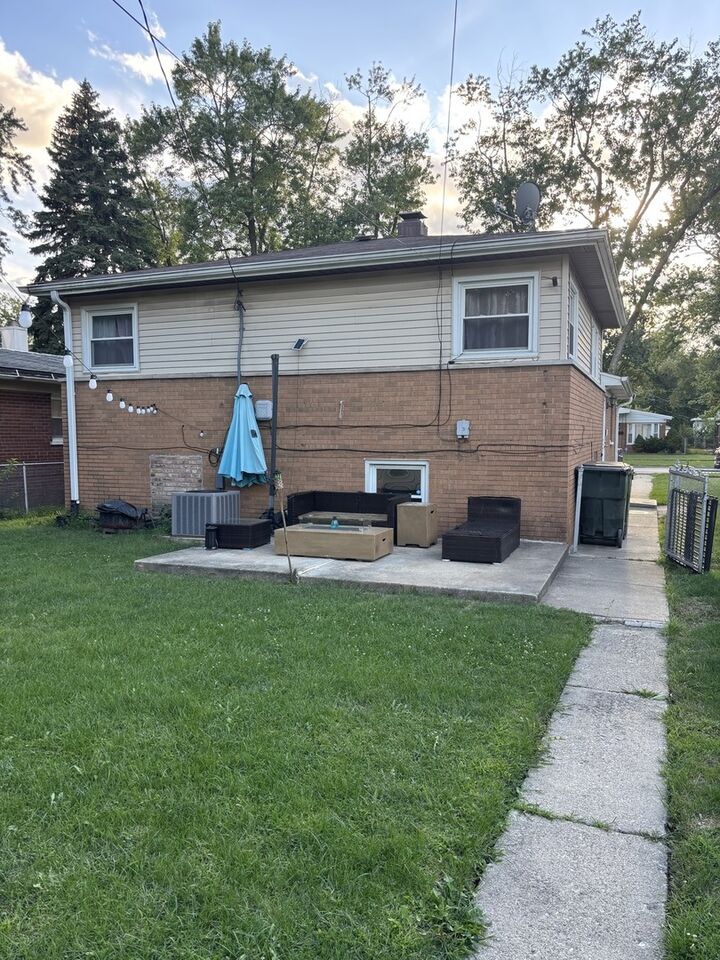Property Photo:  14641 Wabash Avenue  IL 60419 