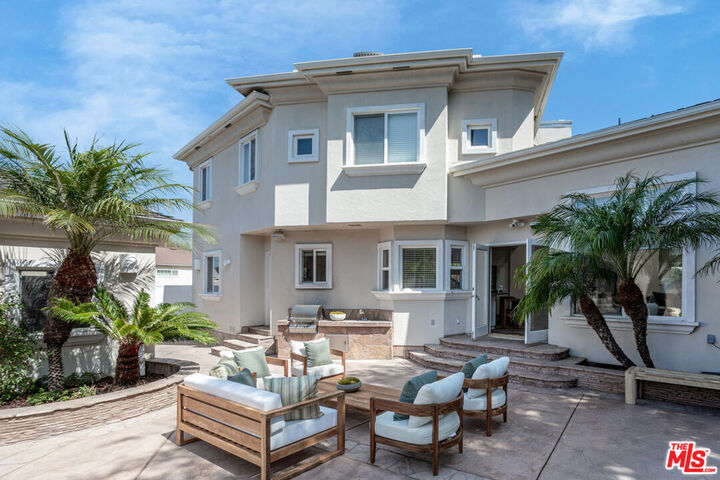 Property Photo:  7701 Hindry Avenue  CA 90045 