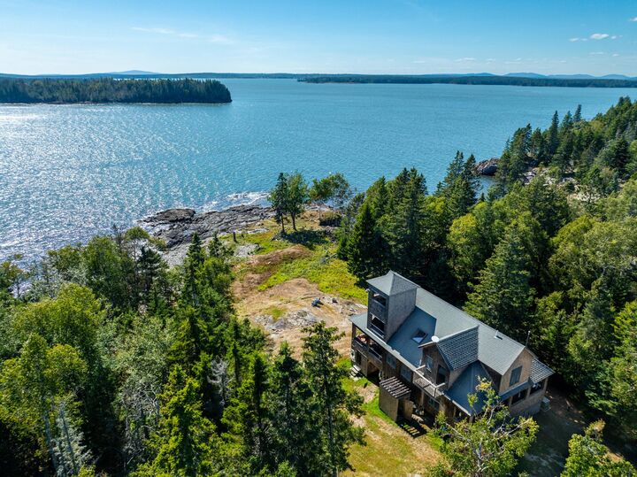 Property Photo:  25 Hotel Cove Road  ME 04643 