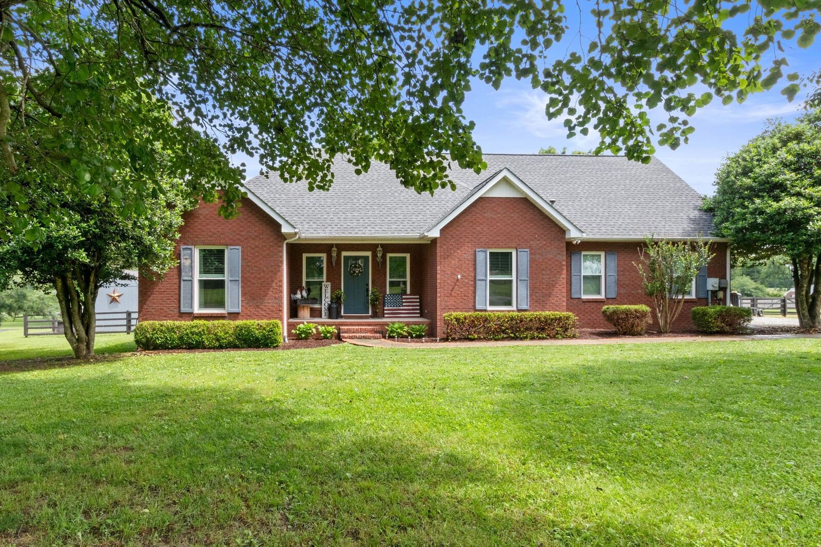 Property Photo: 621 Brandon Rd TN 37355