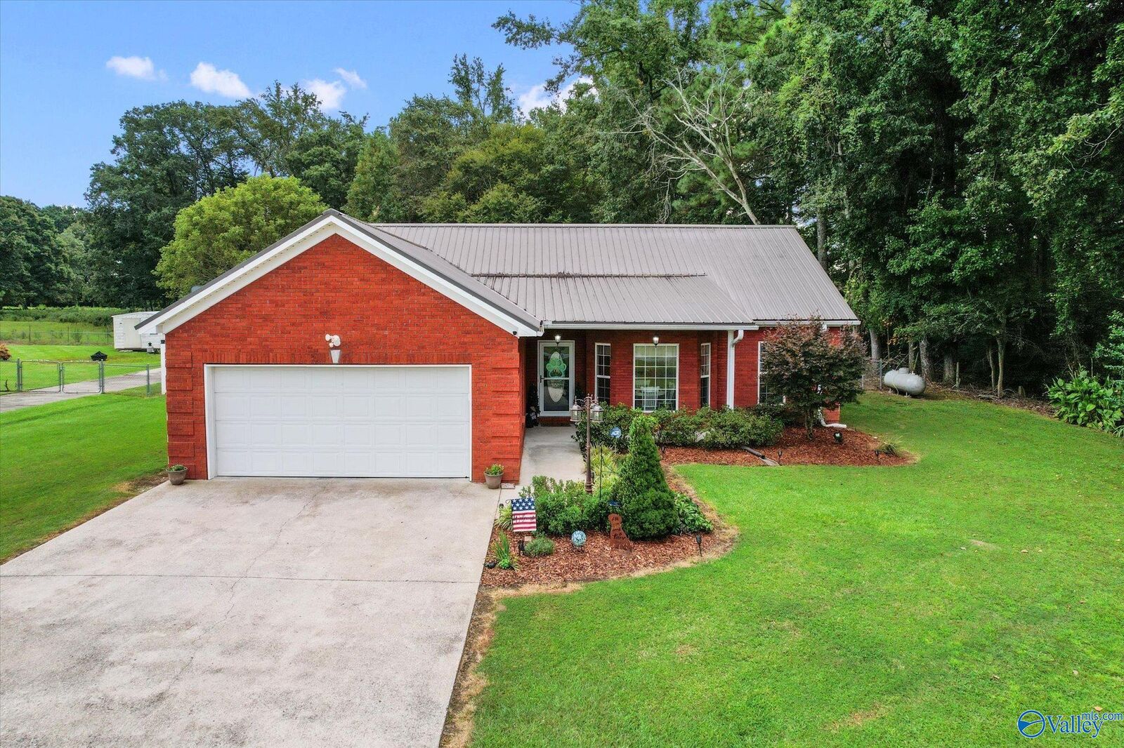 Property Photo: 22195 Goodin Road AL 35620