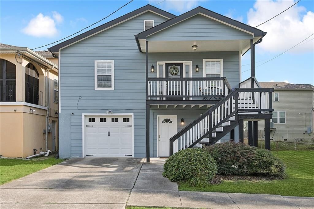Property Photo:  2558 Prentiss Avenue  LA 70122 