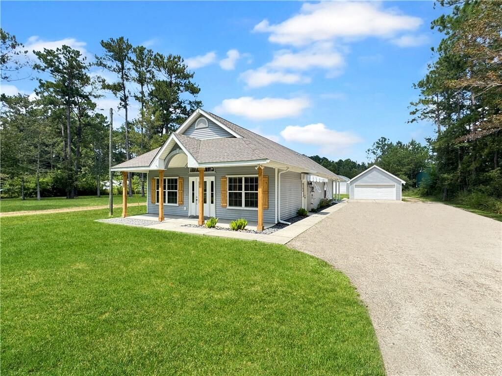 Property Photo:  21473 Hunt Drive  LA 70420 