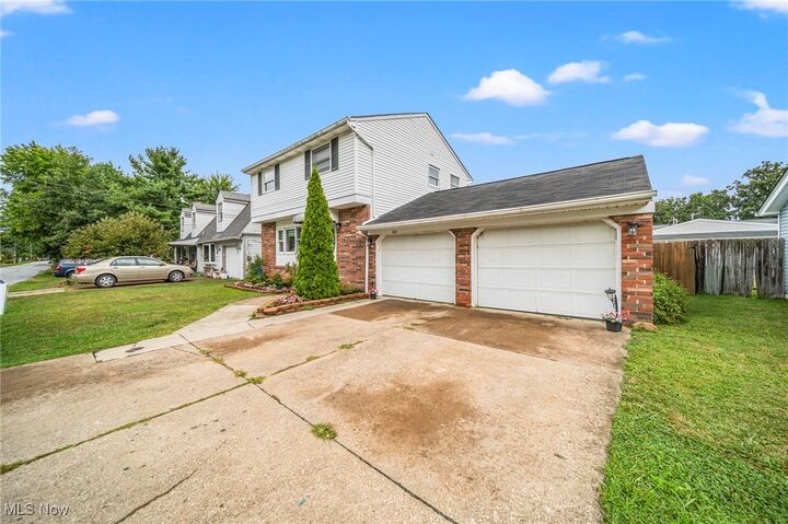 Property Photo: 307 Shelton Boulevard OH 44095