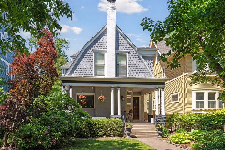 Property Photo:  807 Fairmount Avenue  MN 55105 
