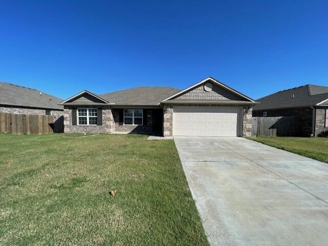 Property Photo:  6801 SW Pilgrim Road  AR 72713 