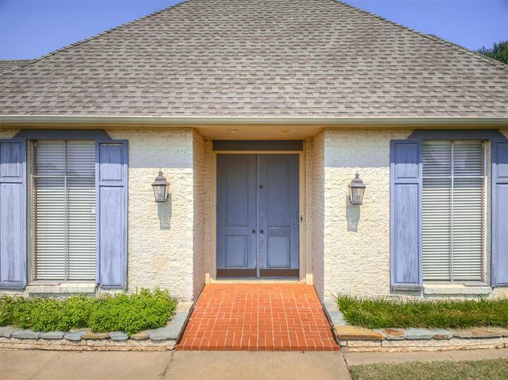 Property Photo:  12608 Arrowhead Terrace  OK 73120 