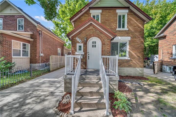 Property Photo: 324 Victoria Street S ON N2M 3A3