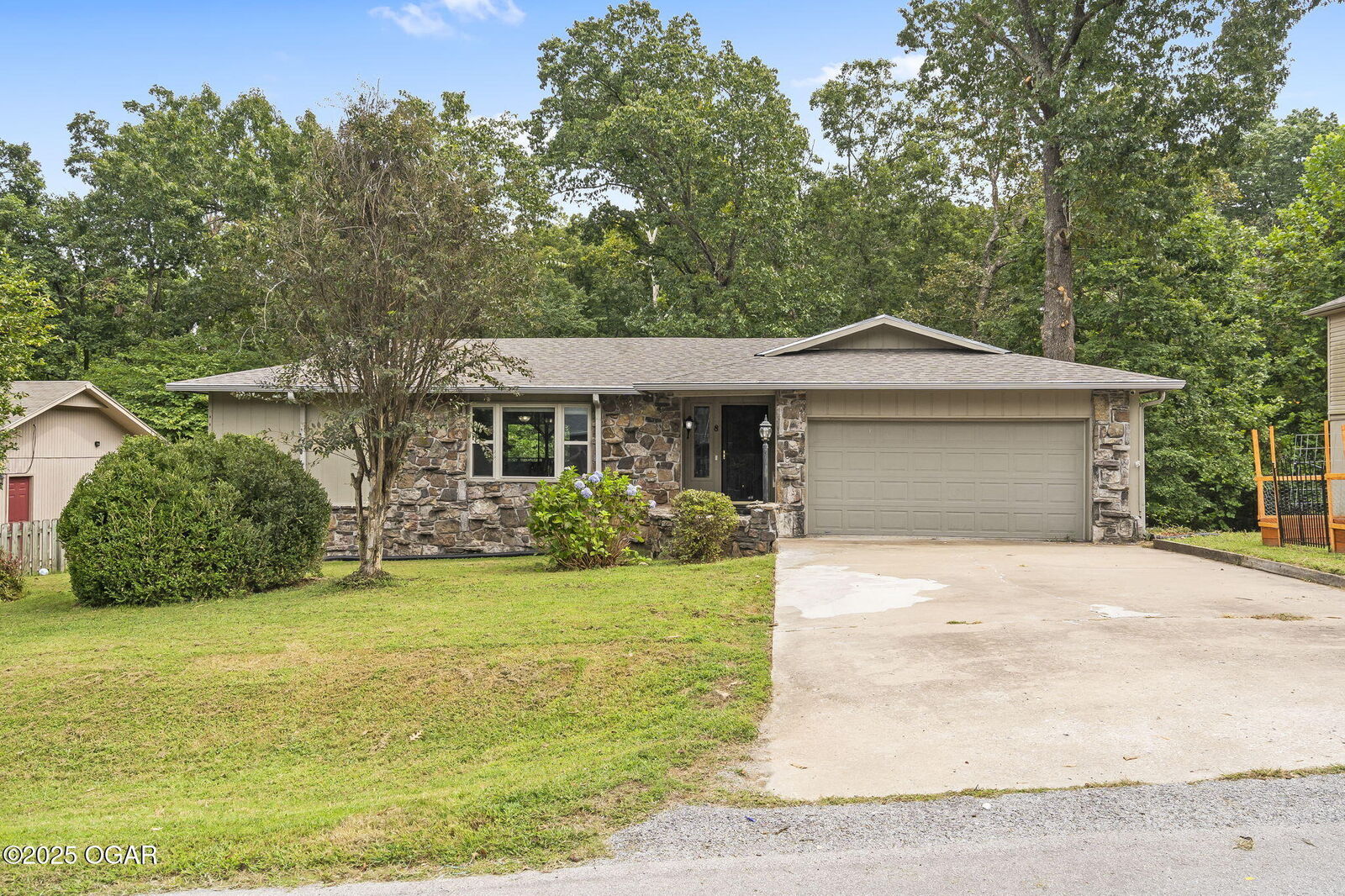 Property Photo:  8 Adams Lane  AR 72715 